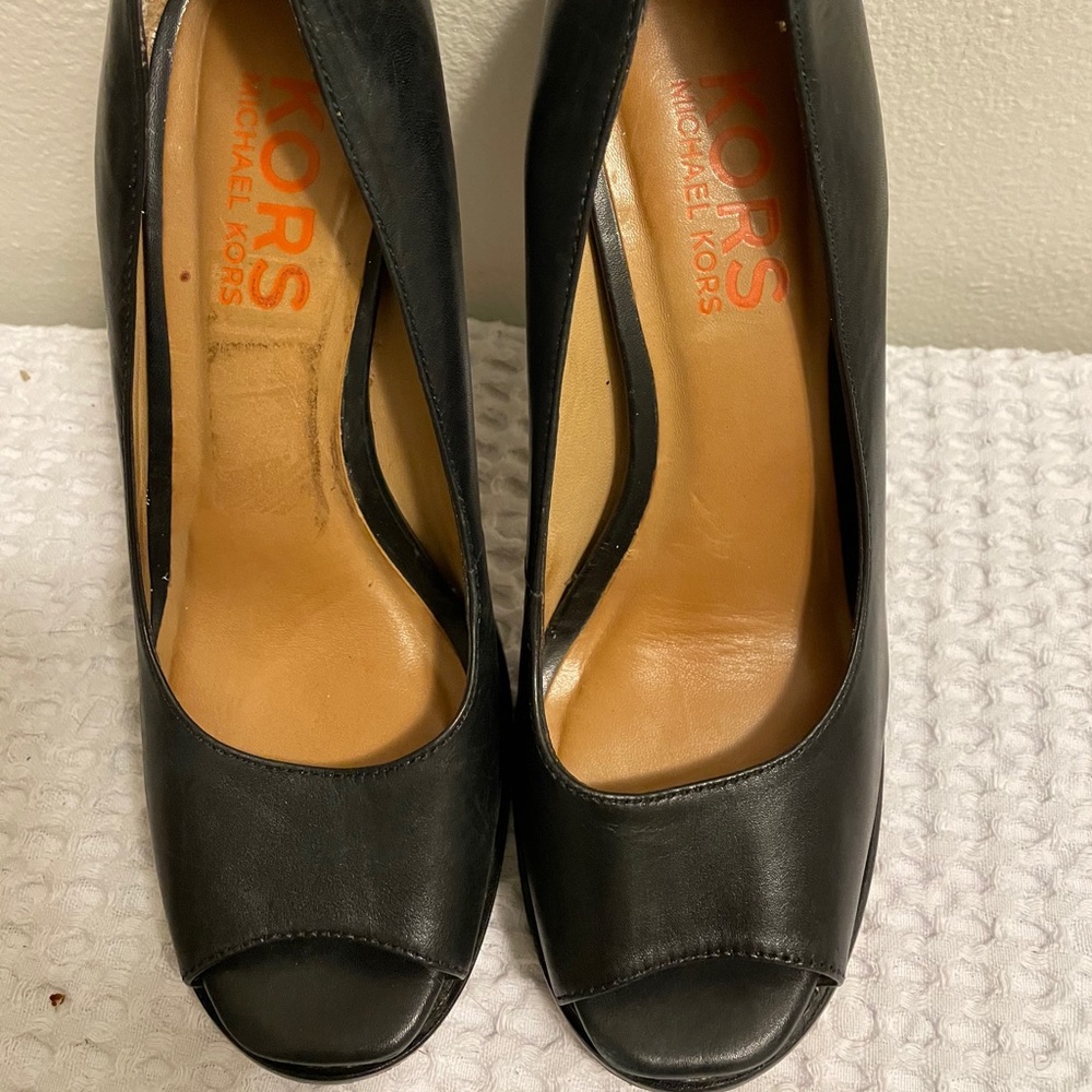 Michael Kors heels Size 7